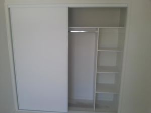 fixed-shelves-and-hanging