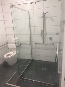 Vogue-Shower-Screen-with-Double-Pivot-Doors-Polished-Silver-Frame-and-Shower-Screen-Knob