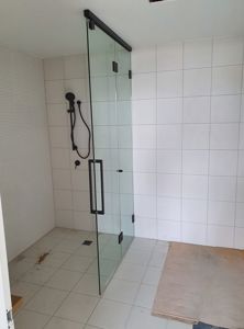Bifold-Slider-Closed