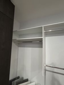 HatShelf