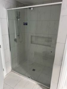 6mmInlinePolishedChromeHardwareframingclearglassenduroshieldwateranglesealed