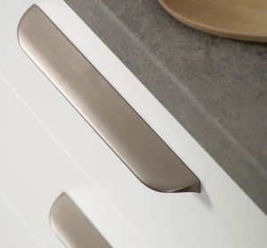PremiumHandlesMOMO-Nick_BrushedNickel_PullHandle