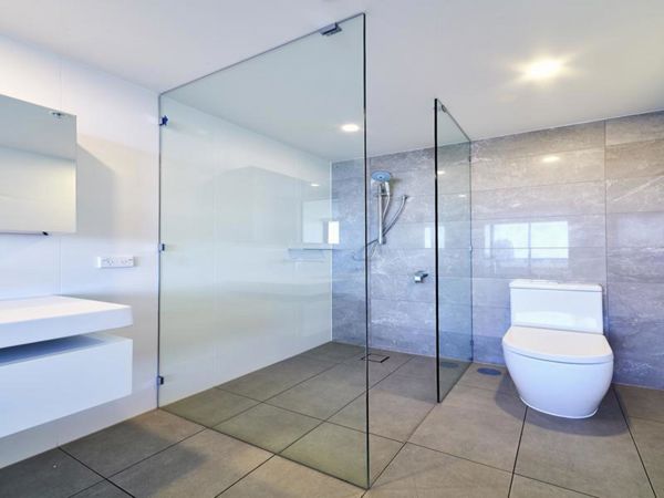 10mm Shower Screen Panels