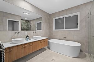 Mirrors_Frameless_Rectangle_10mm_Hinged_showerScreens_newstarthomesaustralia