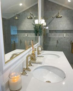 ShowerScreens_10mm_Hinged_GoldHardware__AccessibleEntry_littlehouserenovations4