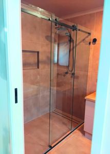 ShowerScreens_10mmSliding_Opto_Black