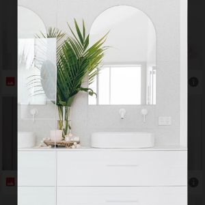 Mirrors_Frameless_DEnd_Arch_PolishedEdges_ShowerScreen_Panel_IslandVillaa