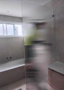 ShowerScreens_10mm_Panels_GunMetalGreyHardware_NarrowReed