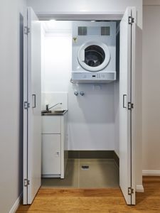 WardrobeDoors-White-Hinged-HandlesStandard1