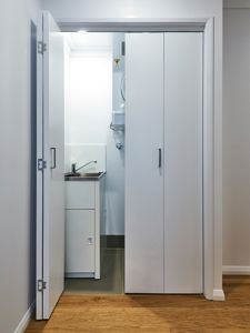 WardrobeDoors-White-Hinged-HandlesStandard3