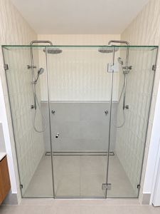 10mm Hinged Polished chrome hardware clear glass-CG
