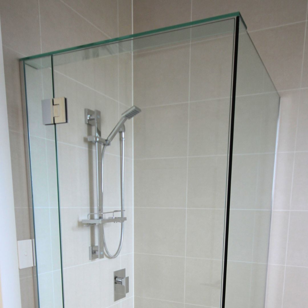 SHOWER SCREENS