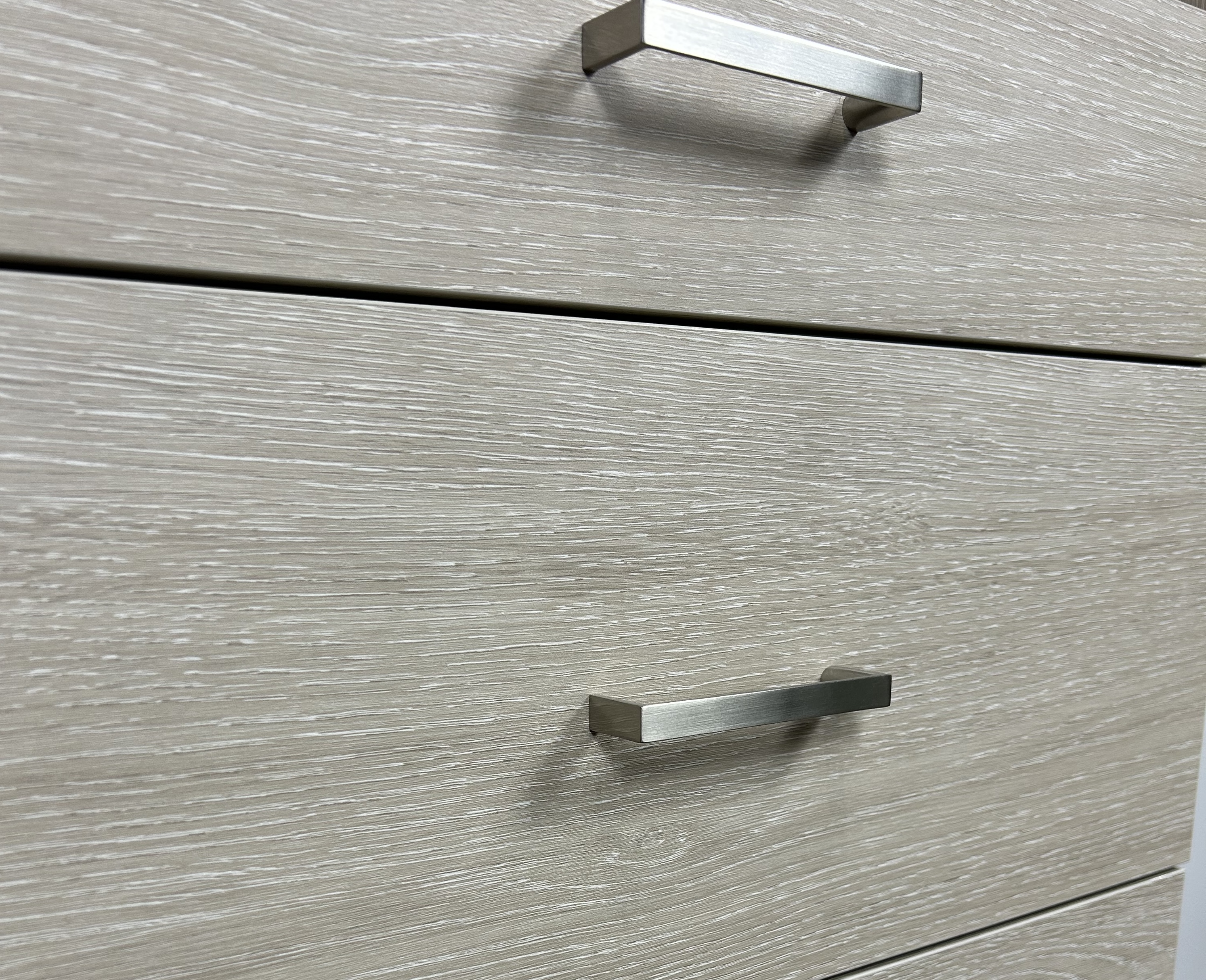 VINYL WRAP WITH INBUILT FINGER GRIP