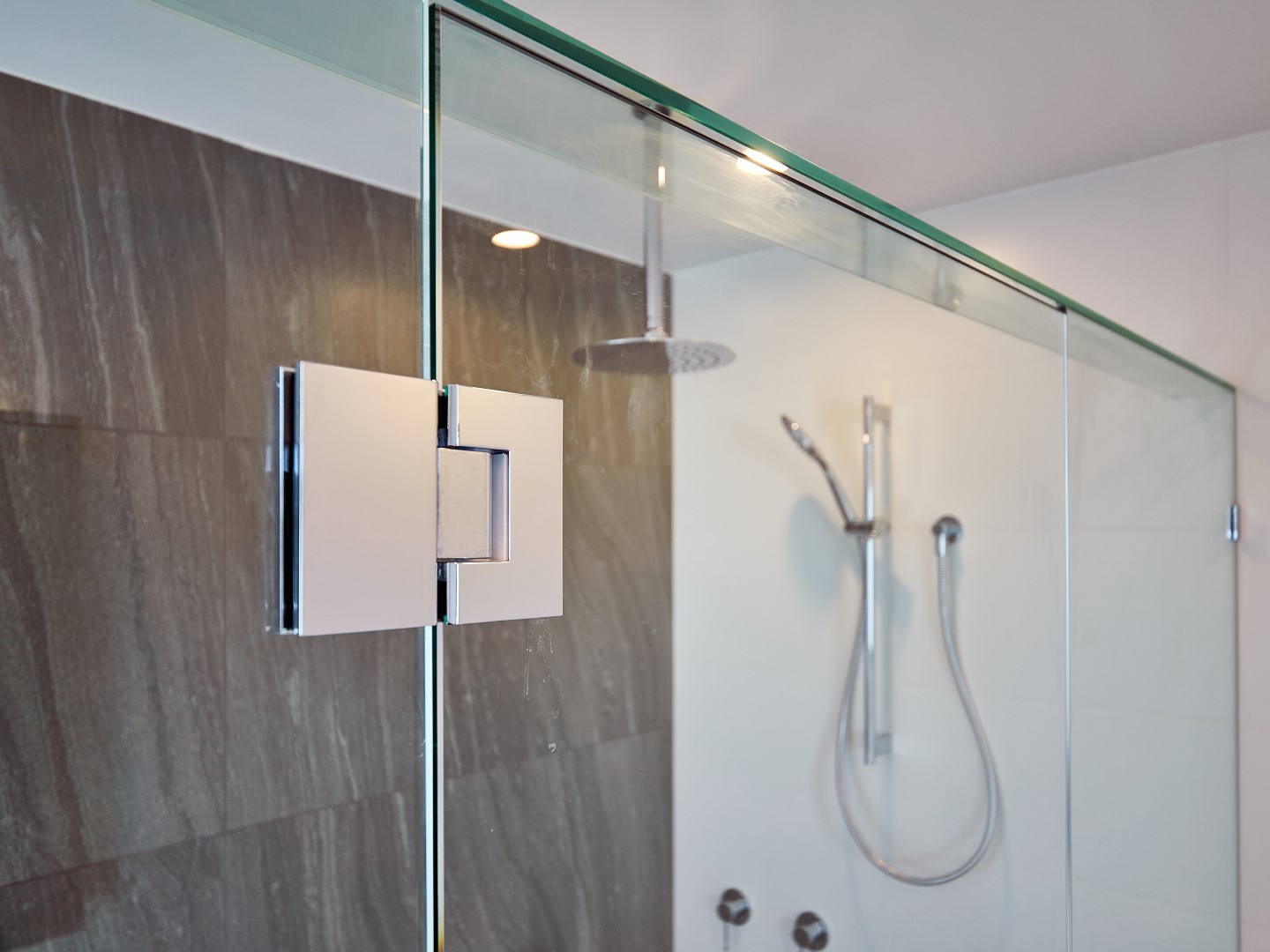 10mm Hinged Shower Screens